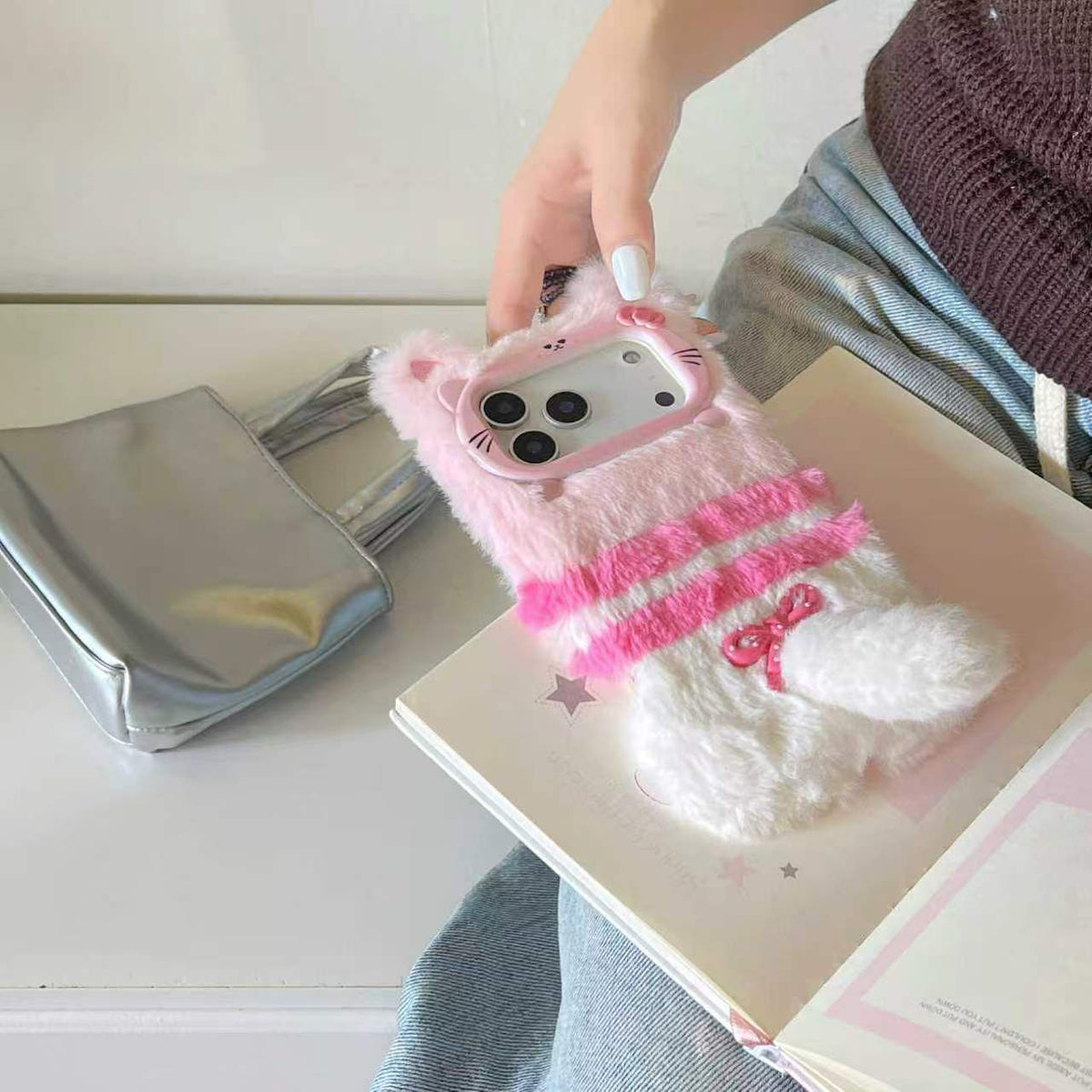 Cat fur case