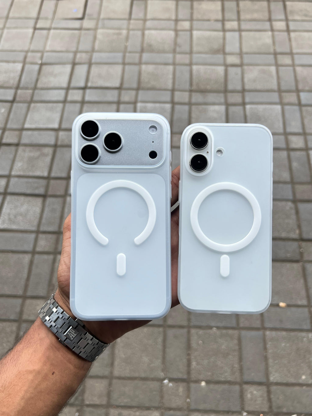 Paper magsafe case