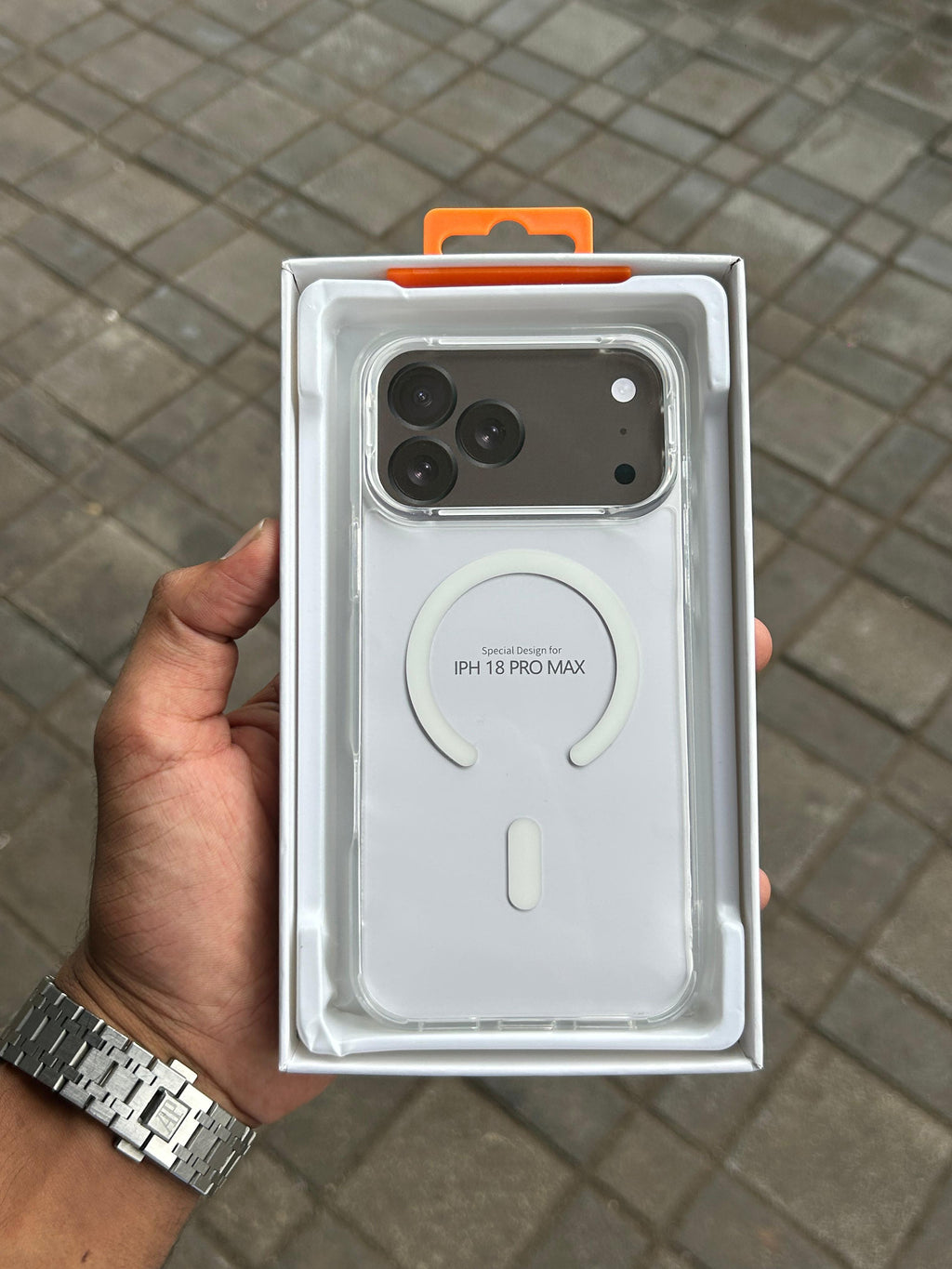 Cool color case magsafe working