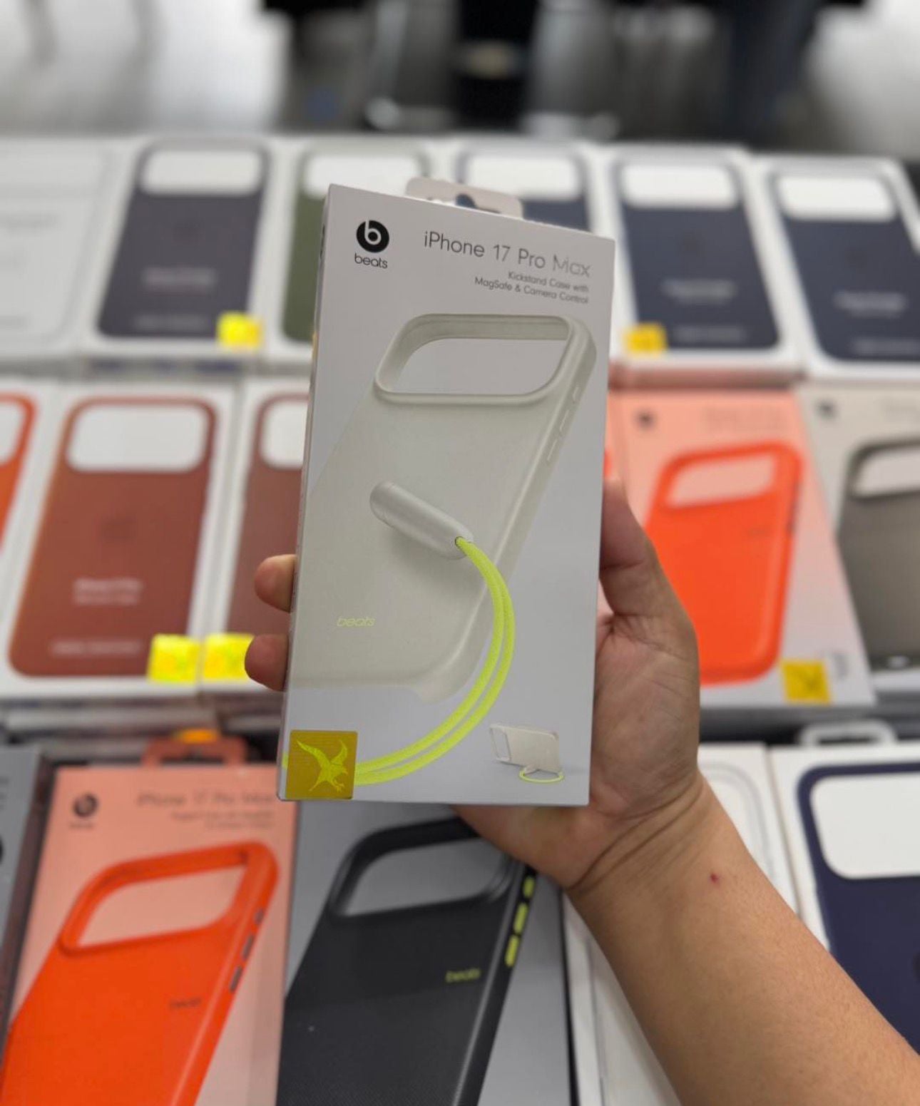 BEATS logo inspired CASE for iPhone 17 Series