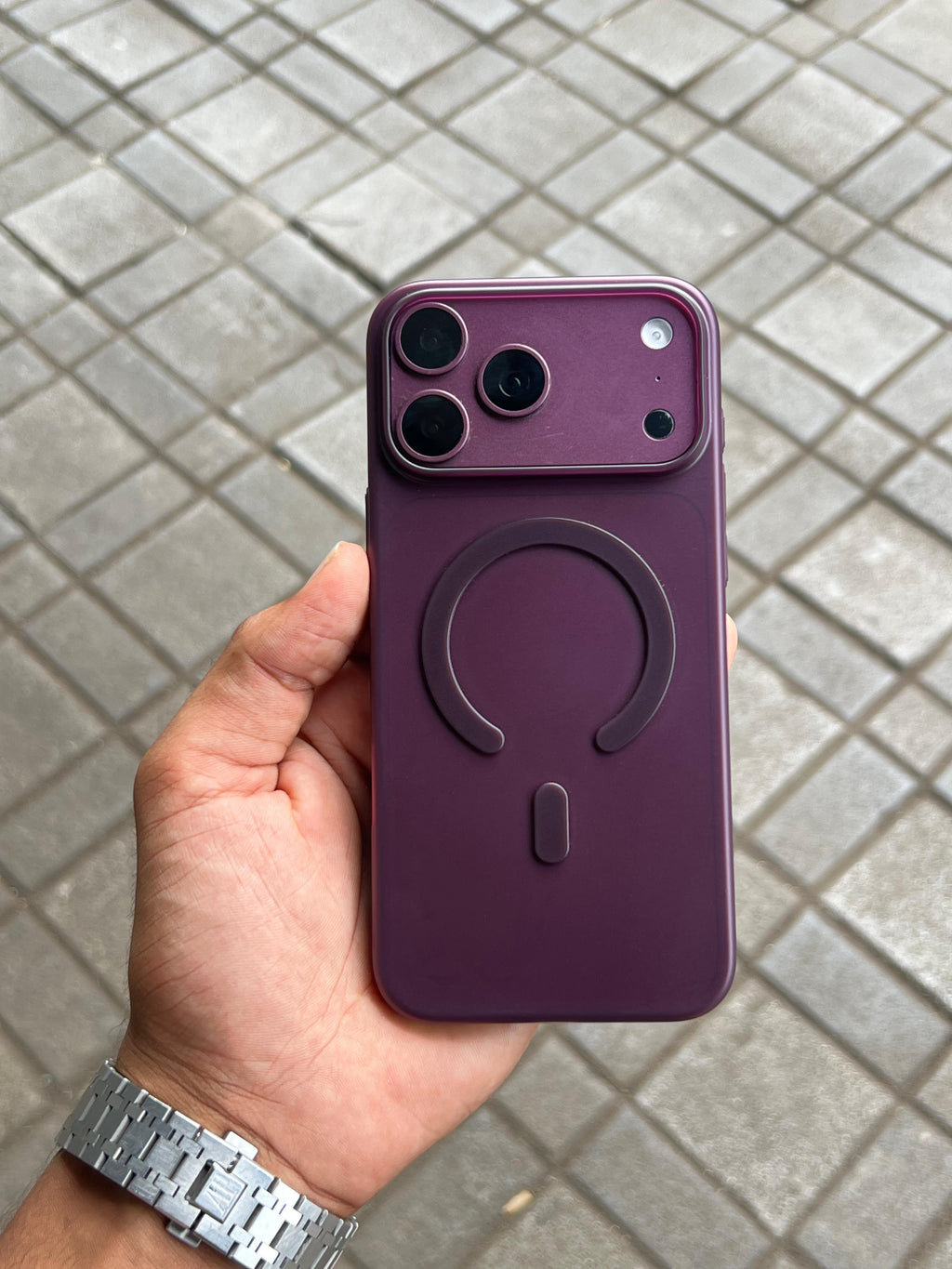 Paper magsafe case