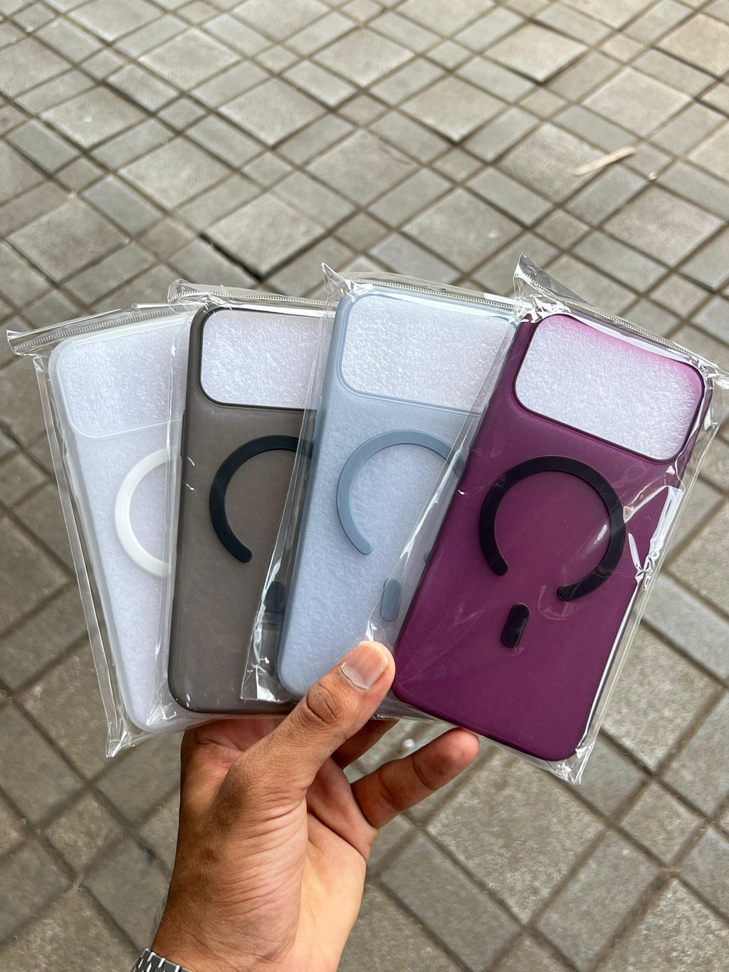 Paper magsafe case